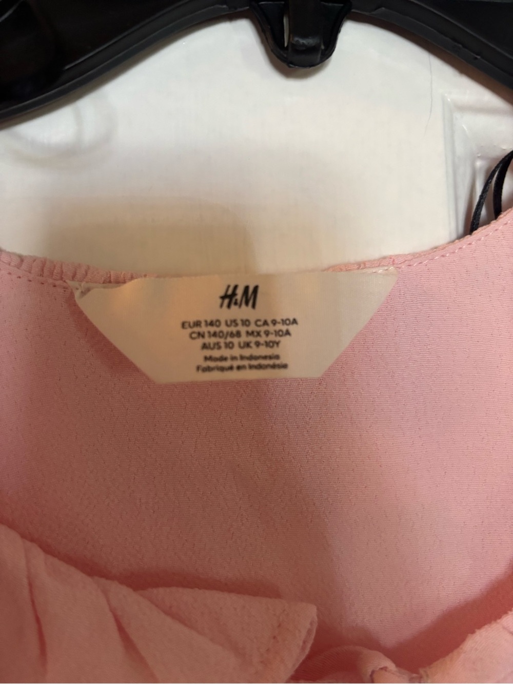 H&M Light Pink Ruffle Neck Top - Picture 2 of 2